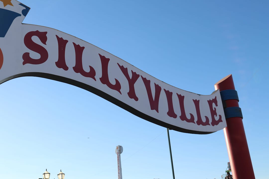 A sign that says SILLYVILLE